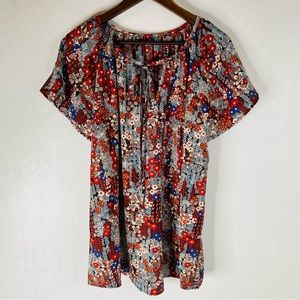 Red blue flowy 2XL top
